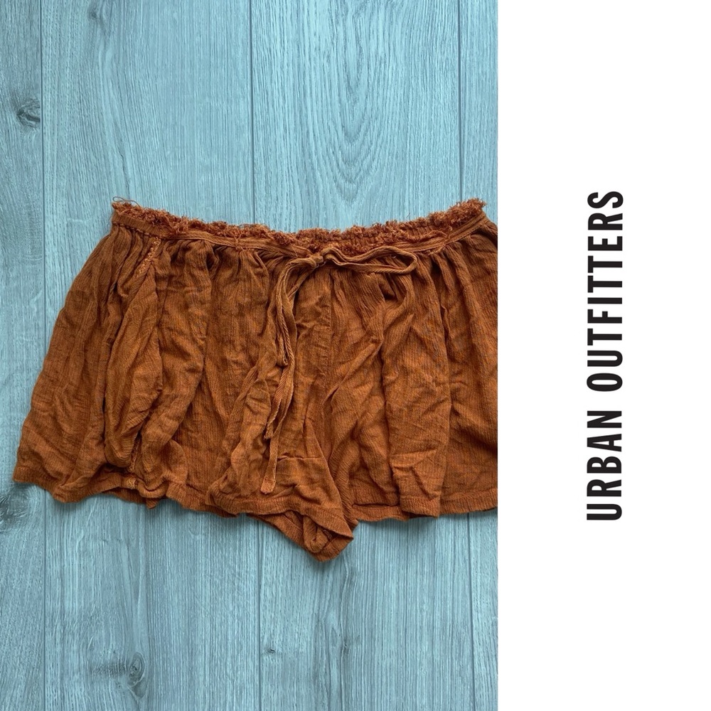 2/$20 🩷 U/O - ecotè - Rust Flowy Shorts